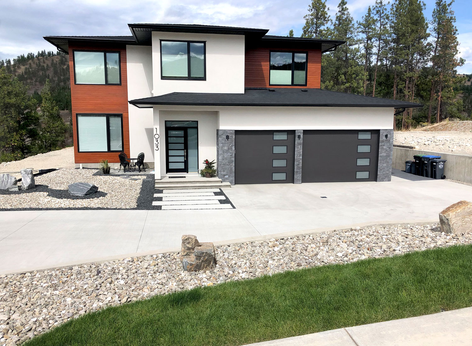 Modern custom home built by Okanagan Premier Homes